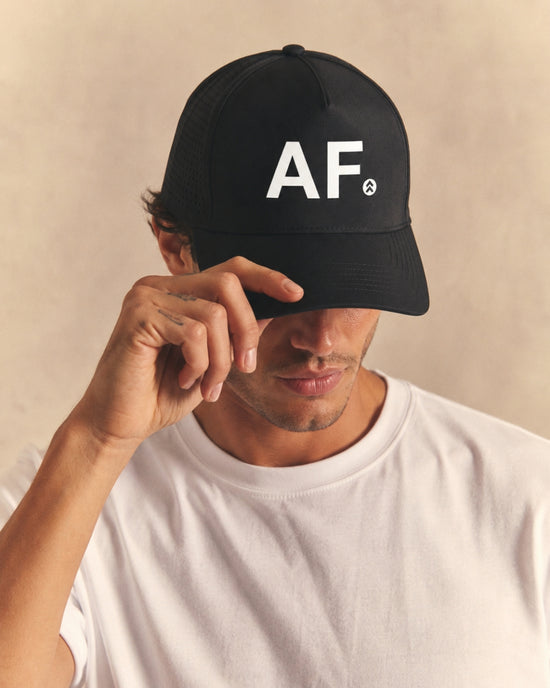 [GIVE AF] Trucker Hat - Black-2