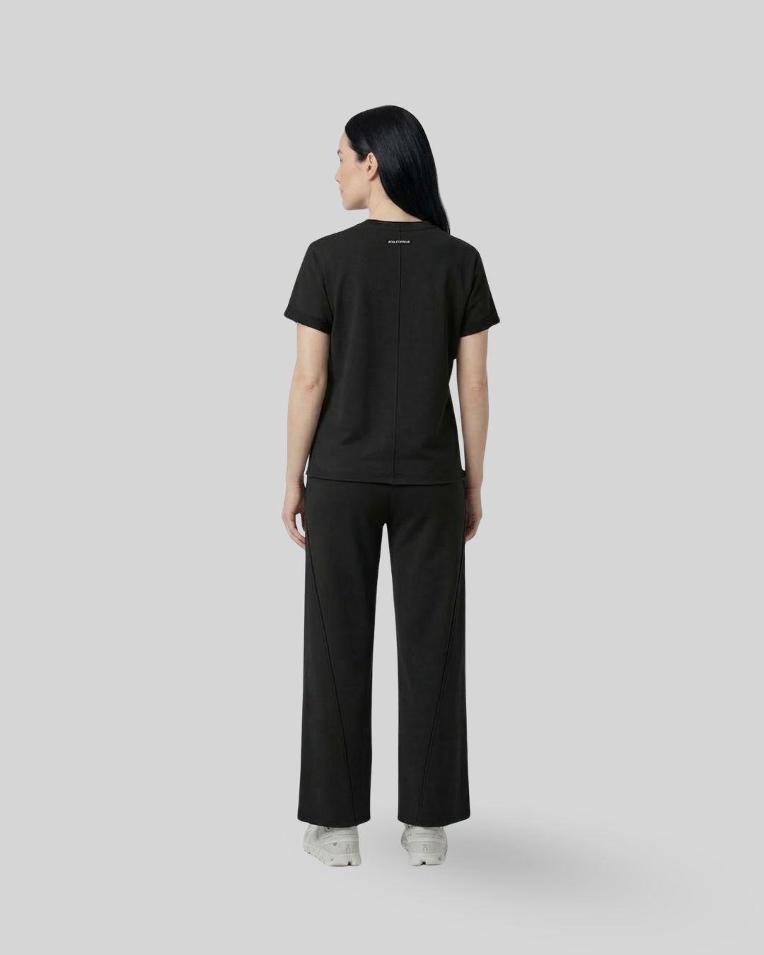 [EASYLUXE] Unwind Tee - Black-3