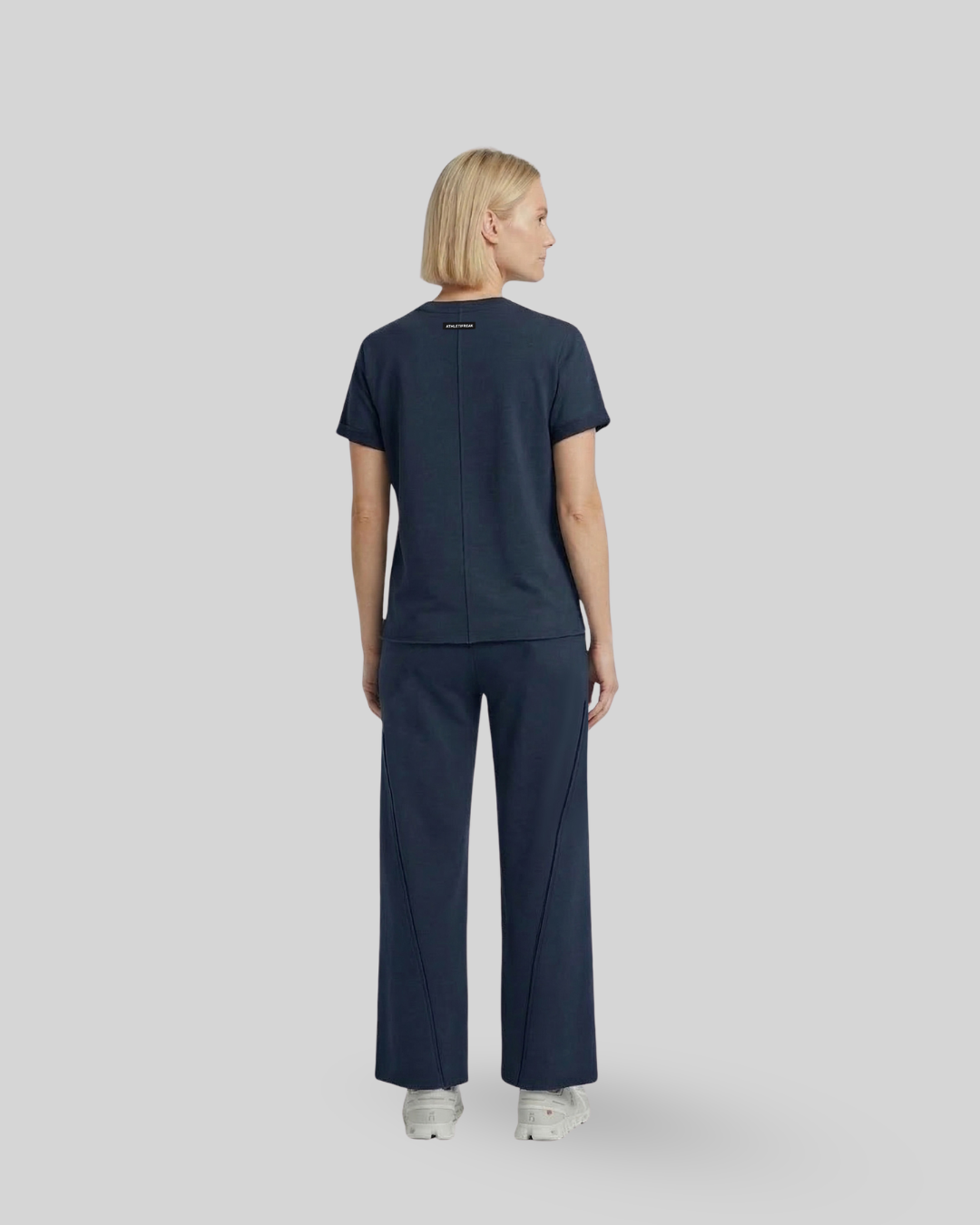 [EASYLUXE] Unwind Tee - Navy-3